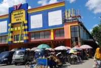 PADAT. Potret Anom Baru Sumenep yang terletak di Kecamatan Kota, terlihat begitu ramai jelang Ramadan. (Istimewa/Redaksi Linkking.id)