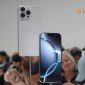 MARKETING. Potret pekerja di Batam mempersiapkan fasilitas produksi iPhone, sebagai bagian dari rencana Apple mendirikan pabrik di Indonesia. (doc.Uzoneid/Linkking.id)