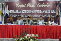 ACARA. Potret pelaksanaan Rapat Pleno Penetapan Pasangan Calon Bupati dan Wakil Bupati Terpilih 2024, di Aula KPU setempat, Kamis, 6 Februari 2025. (doc.Redaksi Linkking.id)