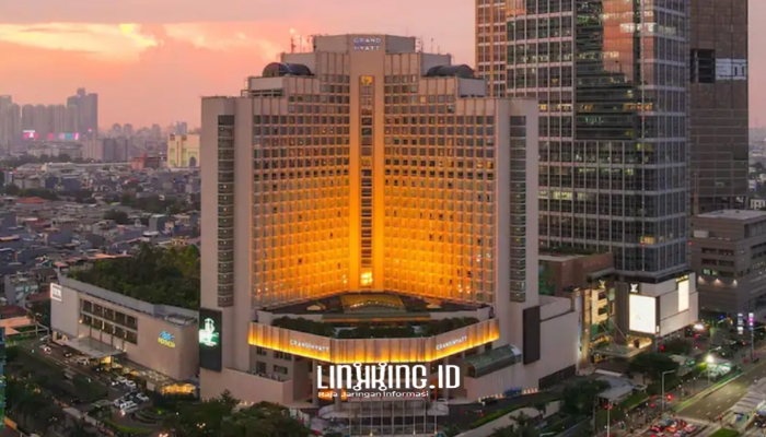 MEGAH. Potret Hotel Grand Hyatt Jakarta yang diisukan akan dijual dengan harga fantastis, mencapai Rp12,5 triliun. (doc.Okezone/Linkking.id)