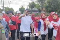 BERMASYARAKAT. Potret Bupati Sumenep, Achmad Fauzi Wongsojudo, dalam sebuah acara JJS beberapa tahun lalu. (doc.Redaksi Linkking.id)