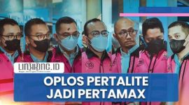 DITANGKAP. Potret 7 tersangka koruptor di tubuh Pertamina saat mengenakan baju tahanan kejaksaan. (doc.Redaksi Pertamina)