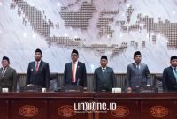Dewan Perwakilan Rakyat Daerah (DPRD) Sumenep, Jawa Timur, menggelar rapat paripurna dengan agenda pemaparan visi dan misi Bupati serta Wakil Bupati Sumenep untuk periode 2025-2030.