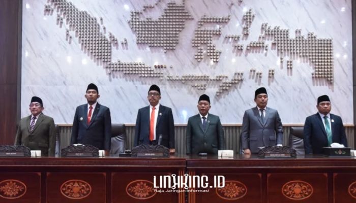 Dewan Perwakilan Rakyat Daerah (DPRD) Sumenep, Jawa Timur, menggelar rapat paripurna dengan agenda pemaparan visi dan misi Bupati serta Wakil Bupati Sumenep untuk periode 2025-2030.