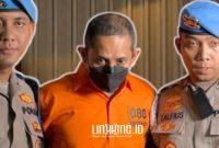 HUKRIM. Eks Kapolres Ngada ditangkap, seragam berganti, wibawa runtuh. (Dok. CNN/Linkking.id)