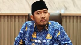 PROFIL. Potret Bupati Sumenep, Achmad Fauzi Wongsojudo, saat dalam sidang paripurna di Gedung DPRD. (Dok. Redaksi Linkking.id)