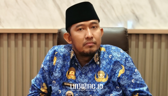 PROFIL. Potret Bupati Sumenep, Achmad Fauzi Wongsojudo, saat dalam sidang paripurna di Gedung DPRD. (Dok. Redaksi Linkking.id)