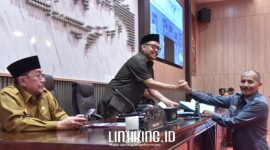 RAPAT PARIPURNA. Potret para fraksi-fraksi DPRD Sumenep yang solid mendukung raperda pendidikan wawasan kebangsaan. (Dok. Redaksi Linkking.id)