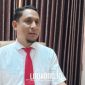 BERWIBAWA: Kepala Dinas Pendidikan Sumenep, Agus Dwi Saputra, memastikan bahwa peserta PPG yang telah terdaftar tetap bisa melanjutkan seleksi meskipun ada pengurangan kuota secara nasional. (dok. redaksi linkking.id)