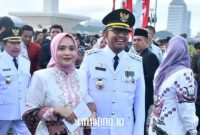 TERPILIH: DR. Achmad Fauzi Wongsojudo dan Imam Hasyim sebagai Bupati dan Wakil Bupati Kabupaten Sumenep periode 2025-2030 di Pelataran Monas, Jakarta. (Dok. Redaksi Linkking.id)
