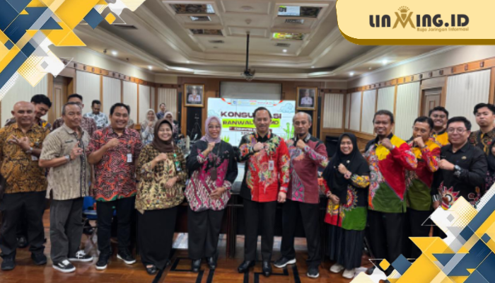 KOLABORASI: Foto bersama jajaran Pemkab Sumenep dengb Instansi terkait usai gelaran Konsultasi Ranwal RPJMD 2025-2029 di Surabaya, Kamis (24/04) kemarin. (Dok. Redaksi)
