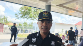 SIGAP: Handoko Imam Hanafi, Pengawas Satuan Pelayanan Terminal Arya Wiraraja saat wawancara pada Selasa, 8/4/2025 (Dok. Redaksi Linkking.id)