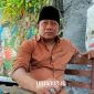 PROFIL. Akh. Raisul Kawim, CEO PT Blarak Jaya Global, saat berbincang tentang semangat Bung Karno di tengah suasana artistik. (dok. Redaksi Linkking.id)