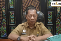 POTRET Kepala DKPP Kabupaten Sumenep, Chainur Rasyid saat berada di ruangan kerjanya