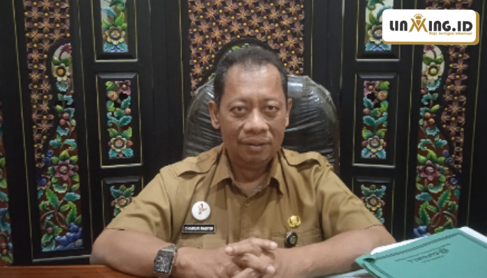 POTRET Kepala DKPP Kabupaten Sumenep, Chainur Rasyid saat berada di ruangan kerjanya