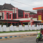 Lokasi: Gedung Rumah Sakit Umum Daersh dr. H. Moh. Anwar Sumenep tampak depan di Jl. DR. Cipto No.42, Gudang, Kolor, Kec. Kota Sumenep, Kabupaten Sumenep